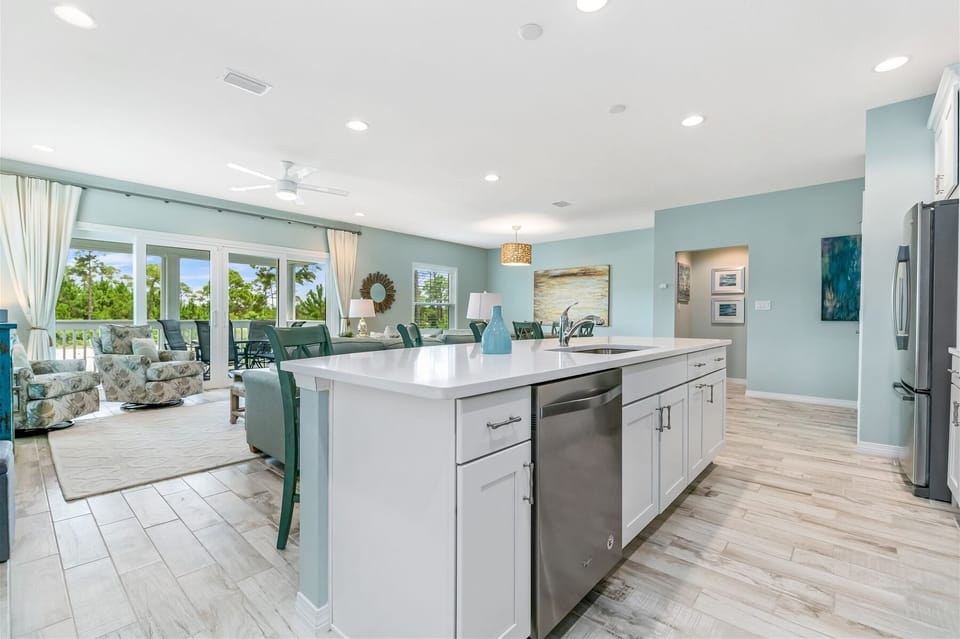 Lost Key Hidden Gem Kitchen Counter and Sink