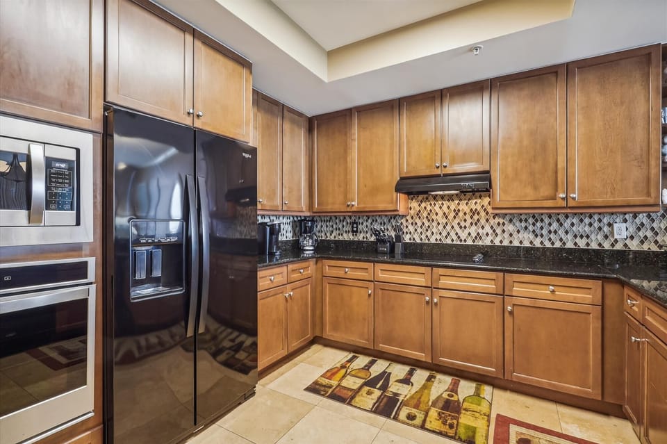 interior-kitchen-119365016