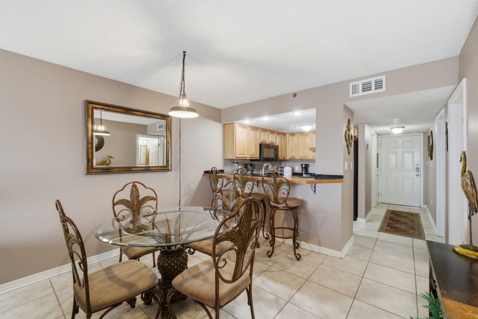 Ocean Breeze West 804- Dining Room to Kitchen