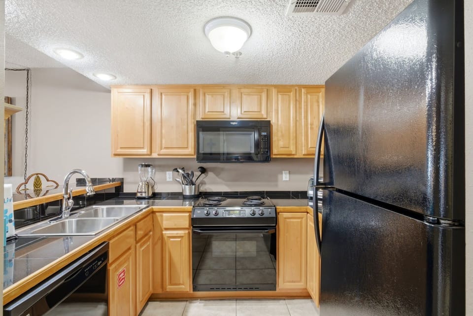 Ocean Breeze West 804- Kitchen