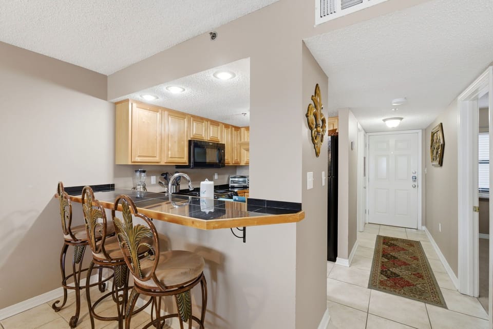 Ocean Breeze West 804- View to the Kitchen & Bar Counter