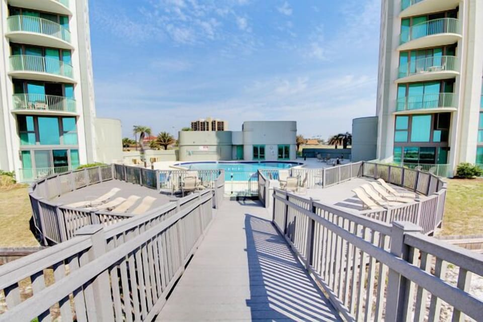 Perdido Towers View Of Pool From Beach