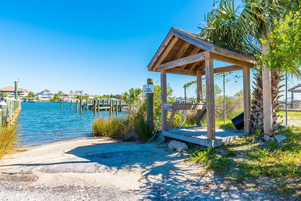 Perdido Towers Riverside Boat Ramp