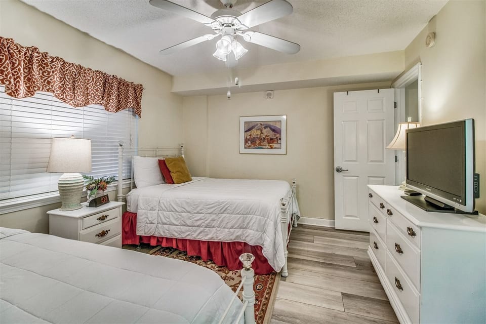 Sandy Key 334 Guest Bedroom #2 Double Beds