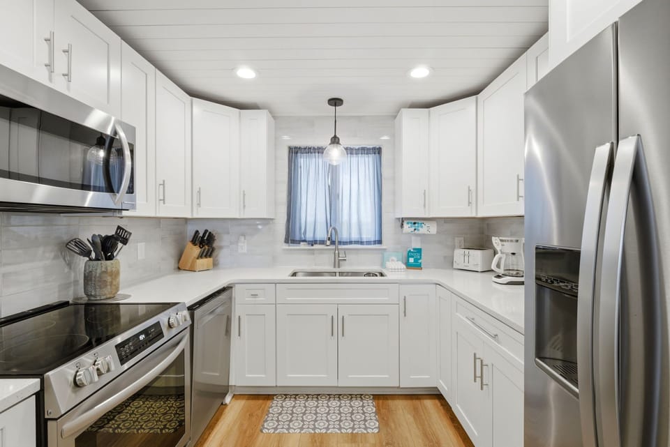 Sandy Key 622- Kitchen