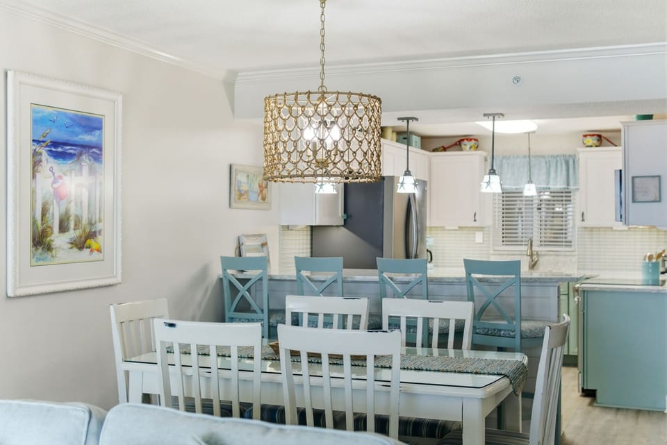 Sandy Key 821- Dining Room