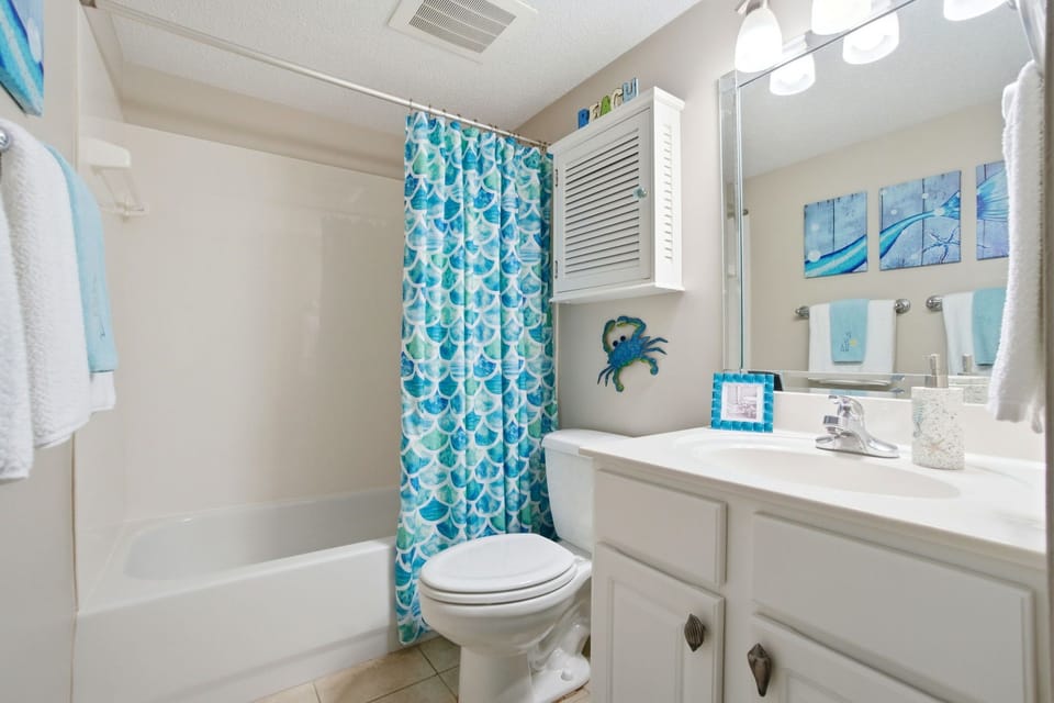 Sandy Key 821- Bathroom 2
