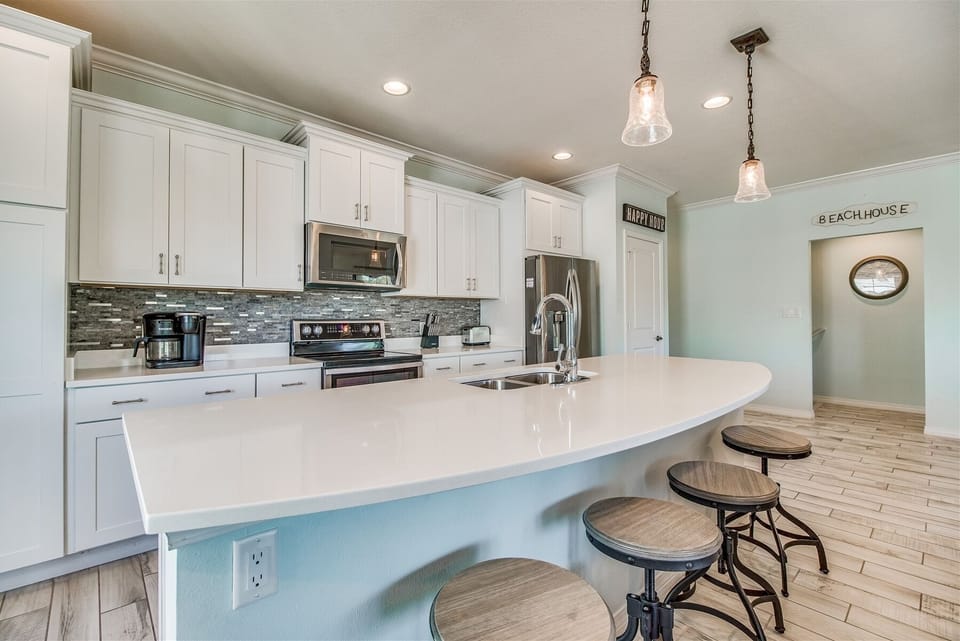 Lost Key Shorely Blessed Kitchen Bar Seating for 4