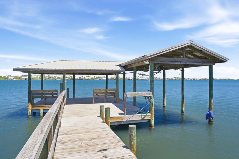 Tobin House- Boat House