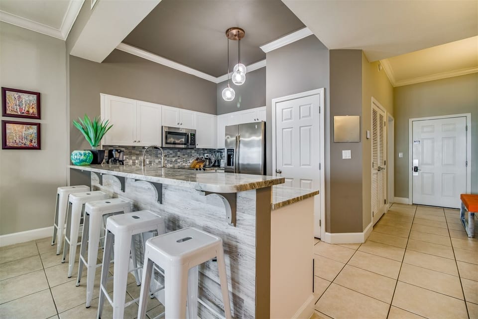 Windemere Resort 1508 Kitchen Bar Seating For 5