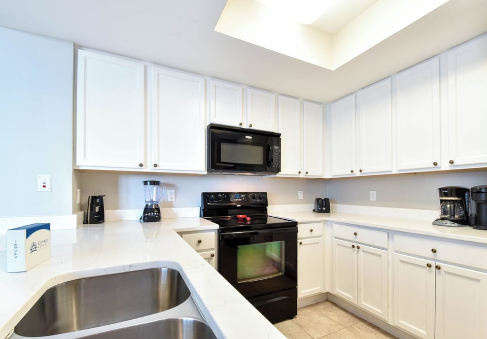 The Palms of Destin 1601 - Fully Equipped Kitchen