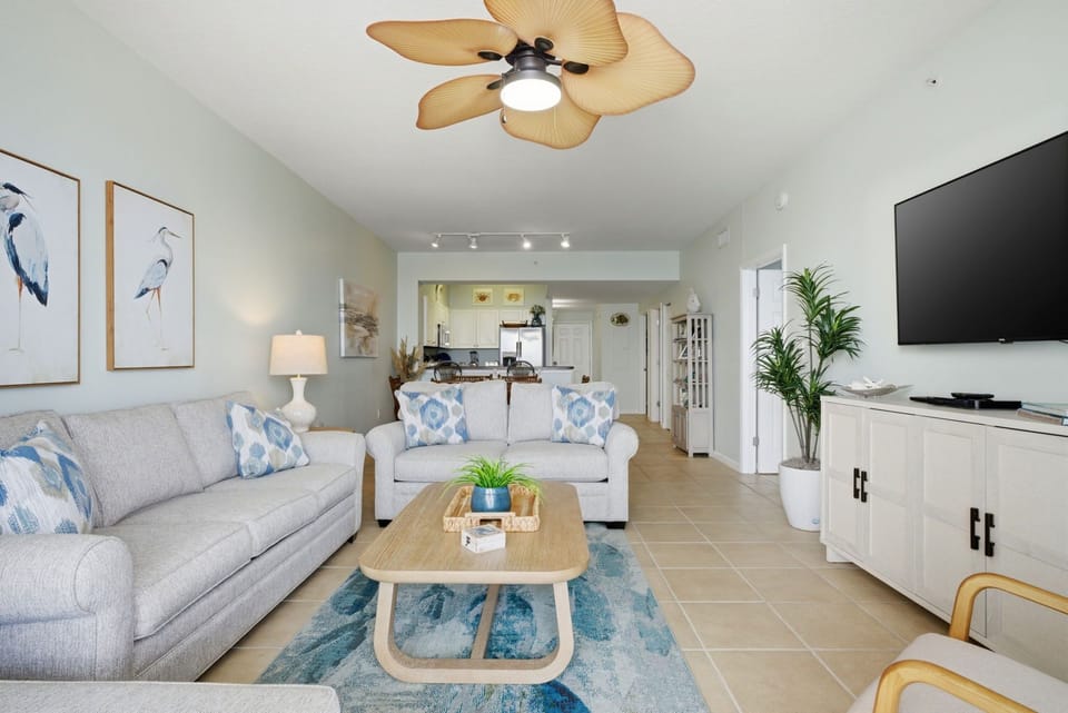 Windemere 906- Living Room
