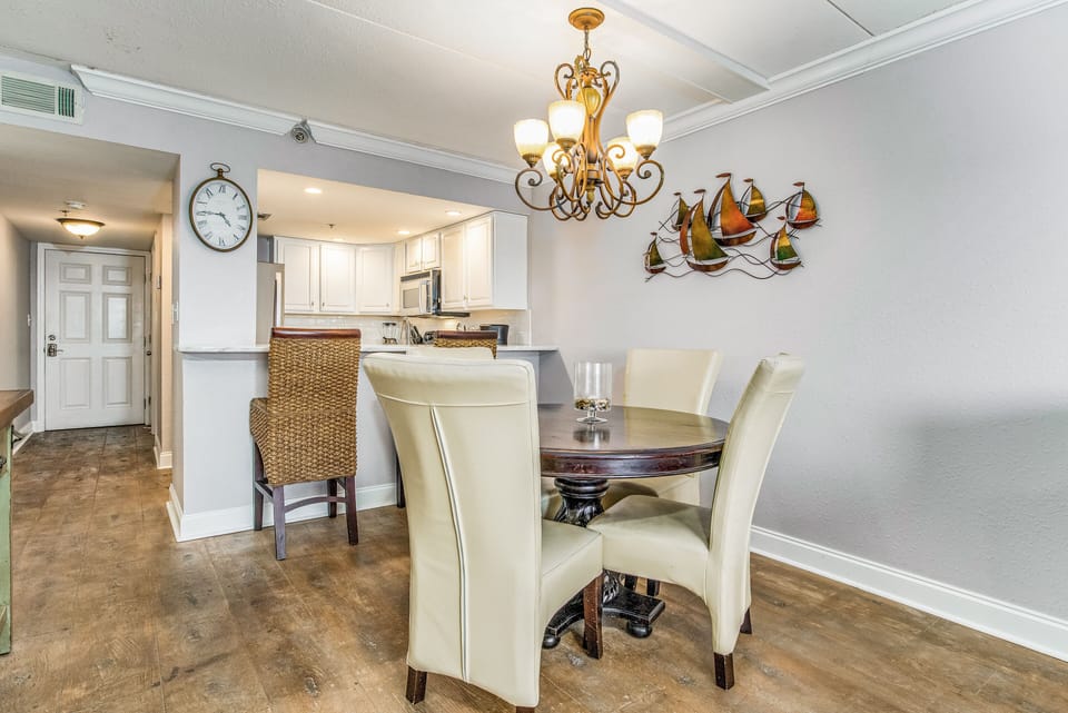 Ocean Breeze West 605 Dining Room and Kitchen