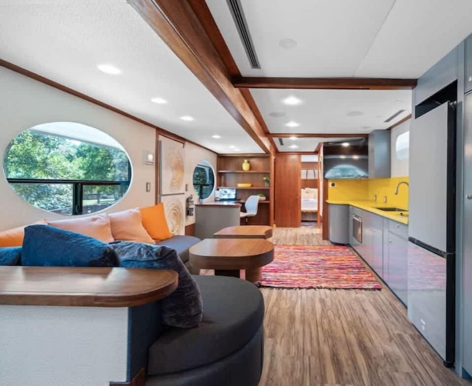 7744 Ranch Skittles Unit Living room