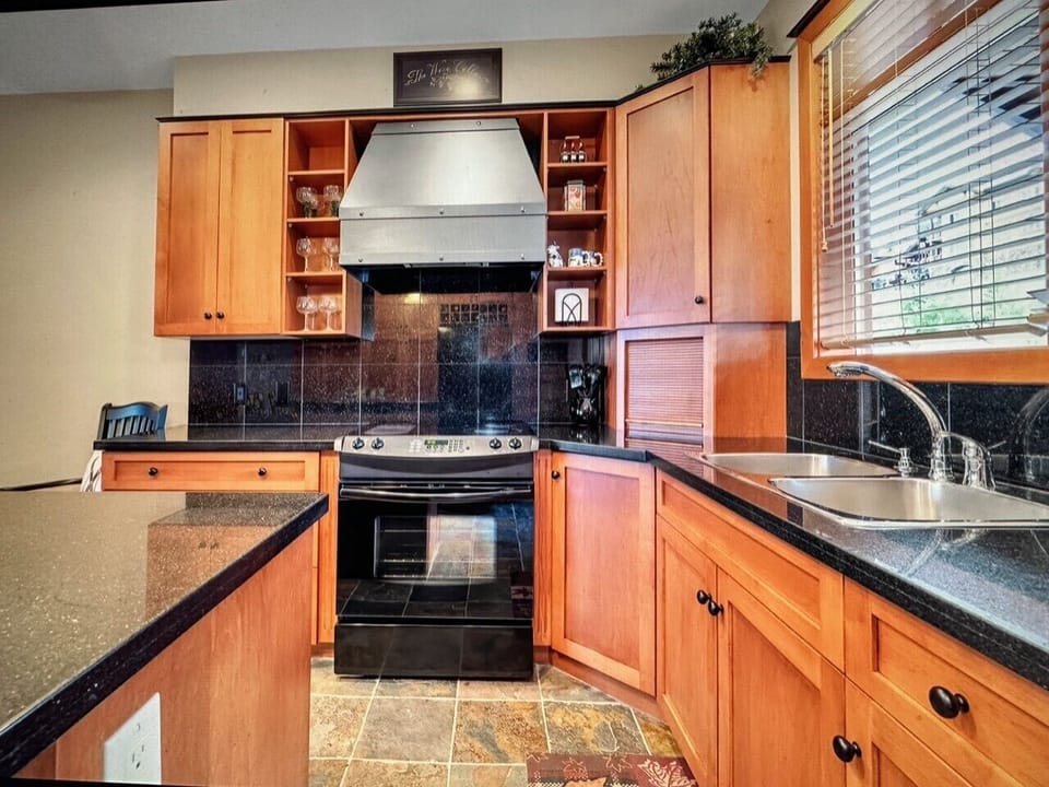kitchen with all the amenities