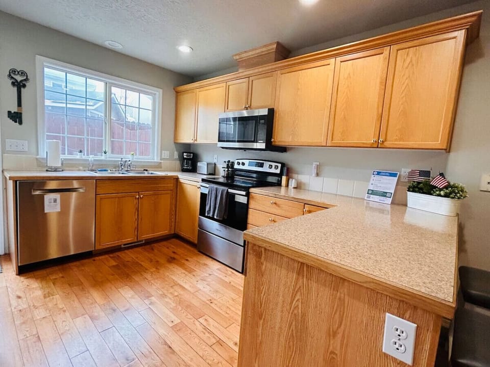 Kitchen, spotless and fully stocked