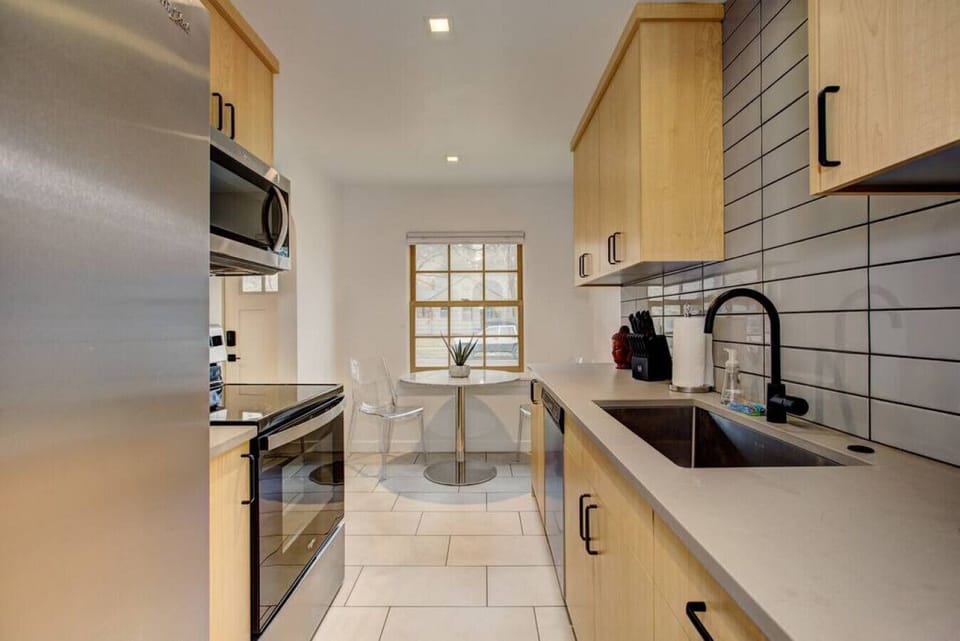 Airy Kitchen