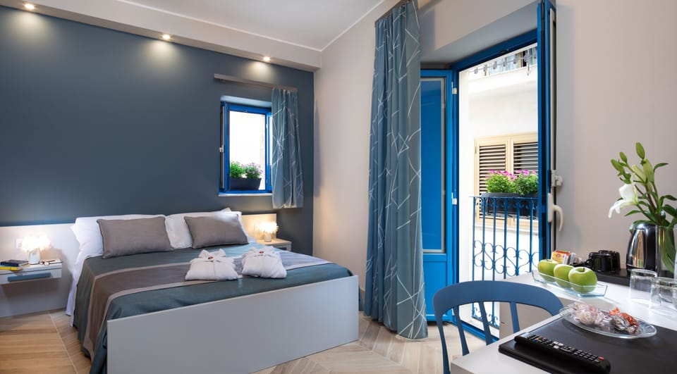 Comfort Double Room | Premium bedding, minibar, in-room safe, desk