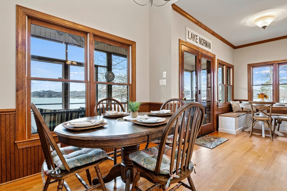 Kitchen dining area.