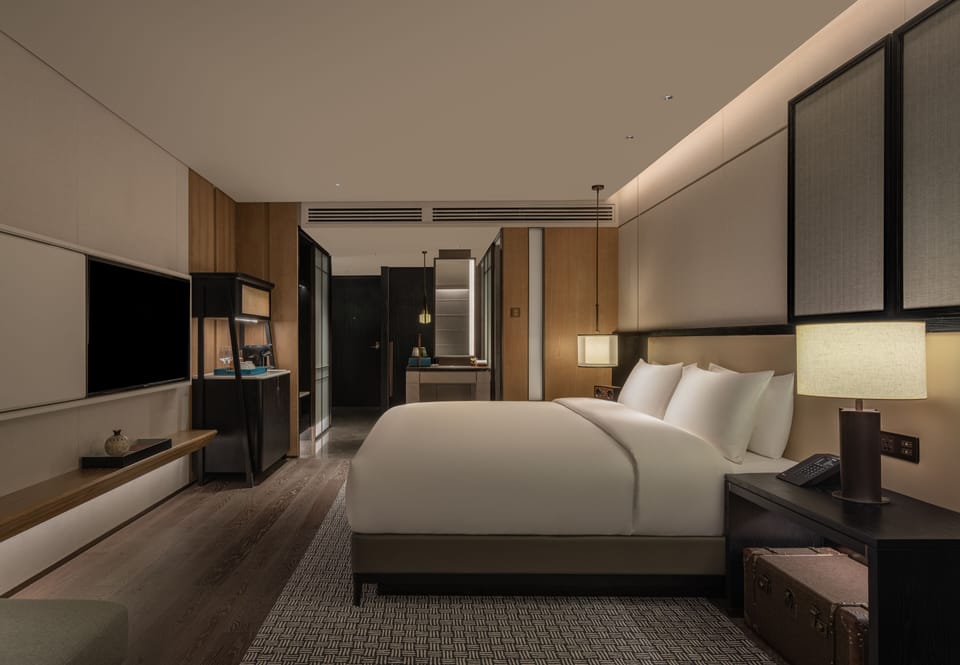 Hypo-allergenic bedding available, minibar, in-room safe, desk
