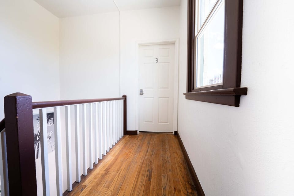 Hallway: Bright and inviting, your gateway to exploring the charm of Tucson awaits!