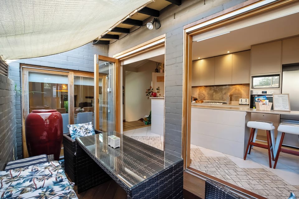 BBQ Deck / Kitchen