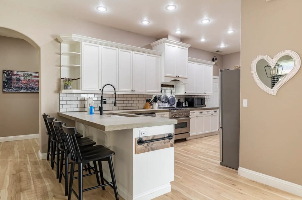 Gourmet kitchen with all new appliances.