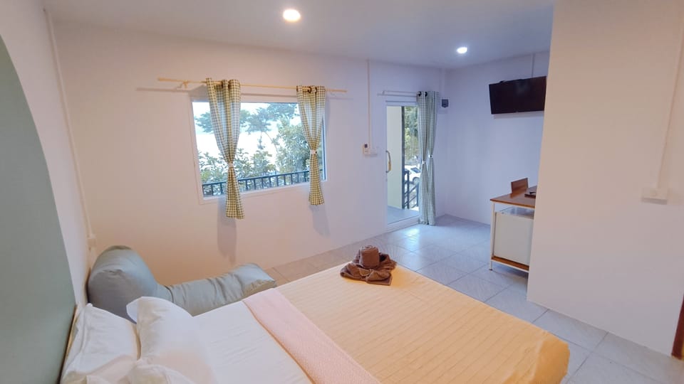 Deluxe Cabin | WiFi (free), bed sheets