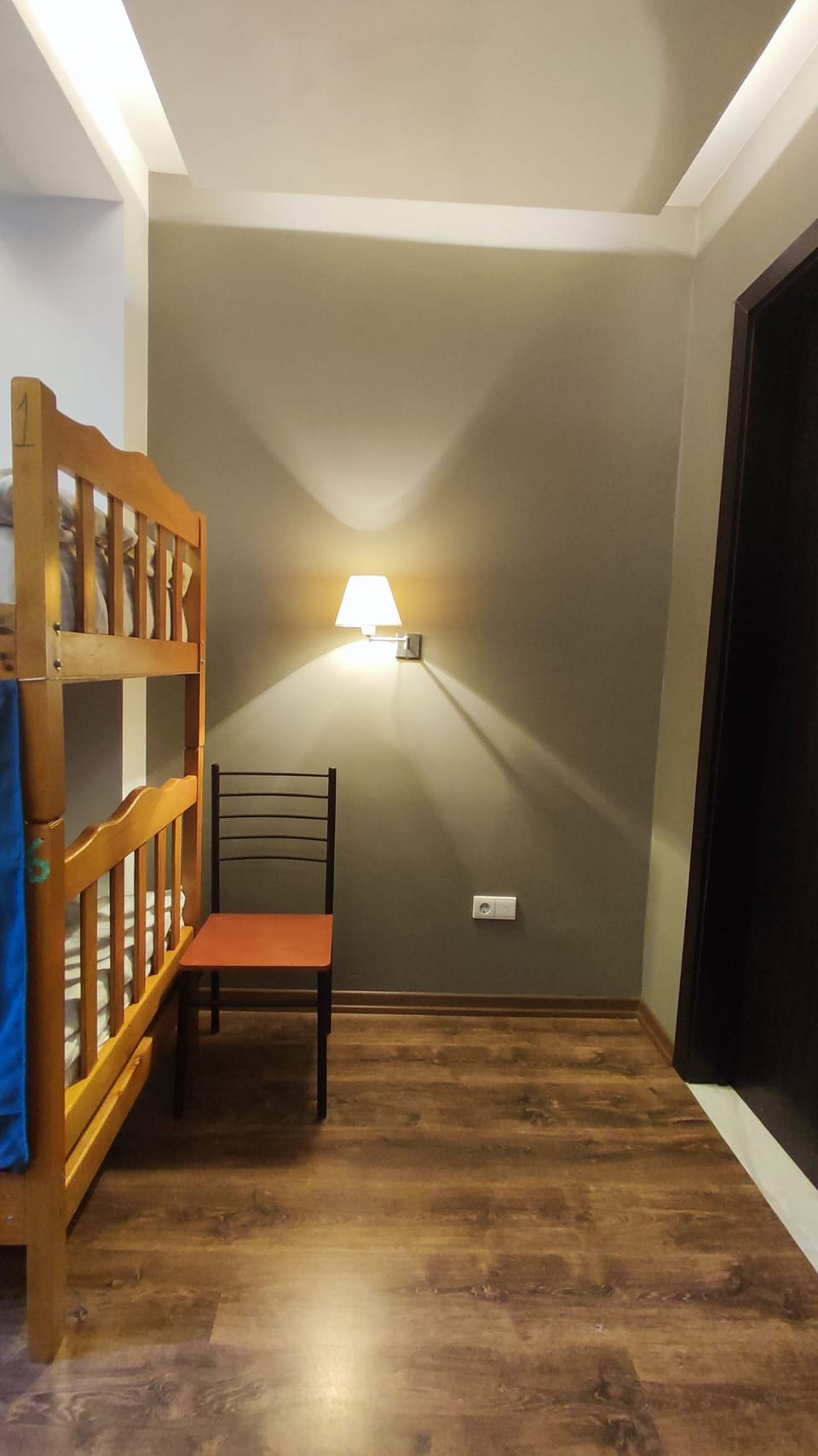 Shared Dormitory | Free WiFi