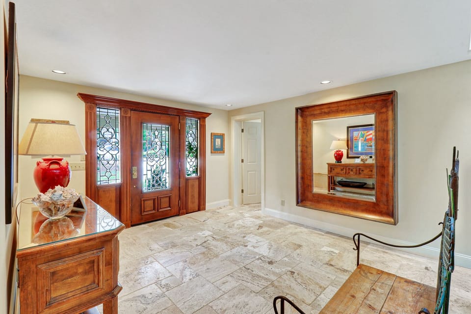 16 Piping Plover - Entryway