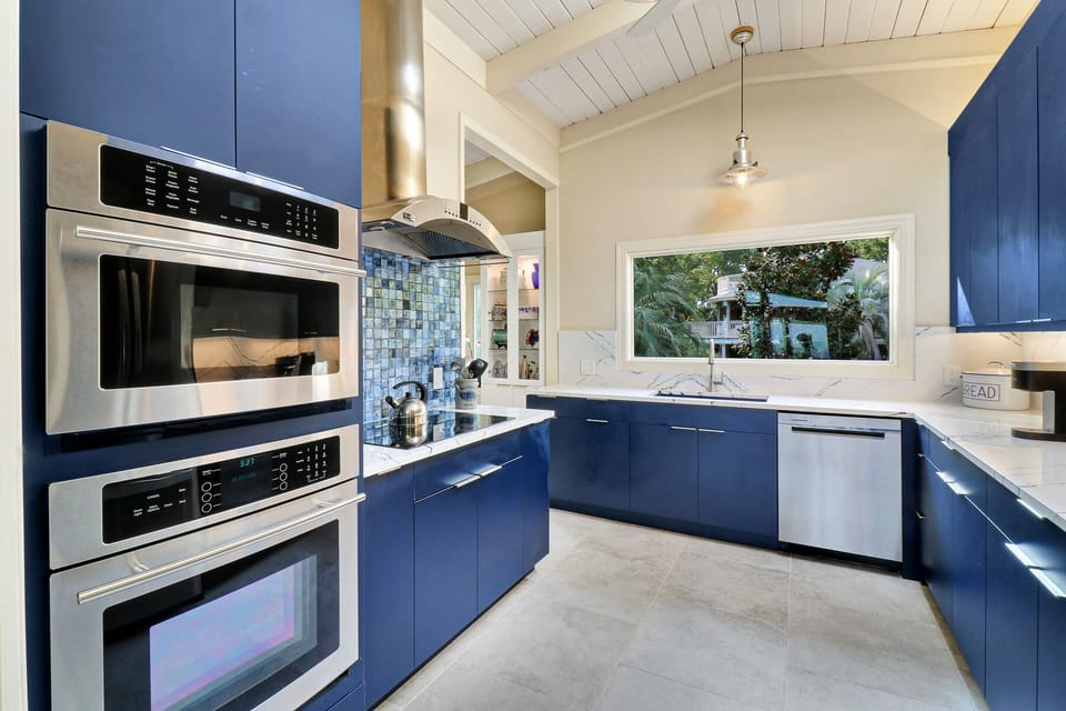 16 Piping Plover - Kitchen (2nd Floor)