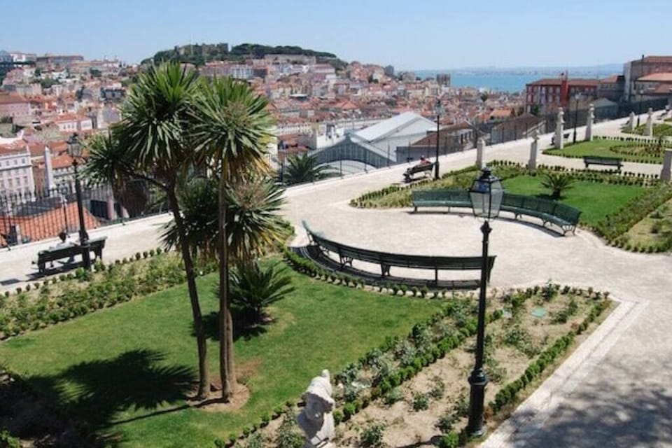 Miradouro São Pedro de Alcântara (500m)