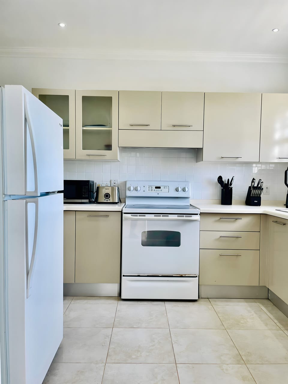 Fully equipped kitchen for your cooking needs