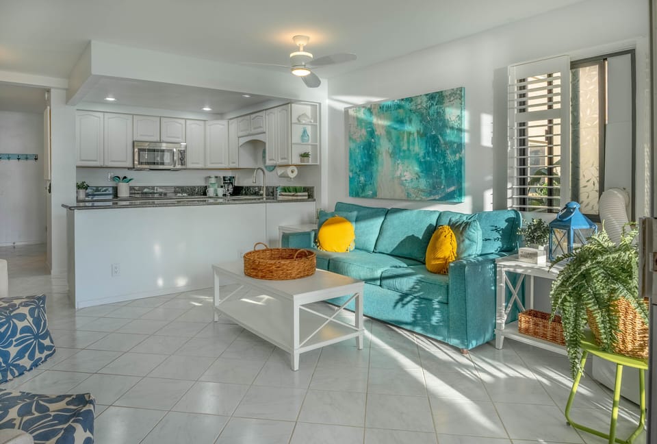 Maalaea Kai 104 Living Room