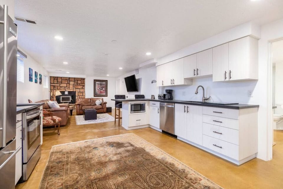 Kitchen area