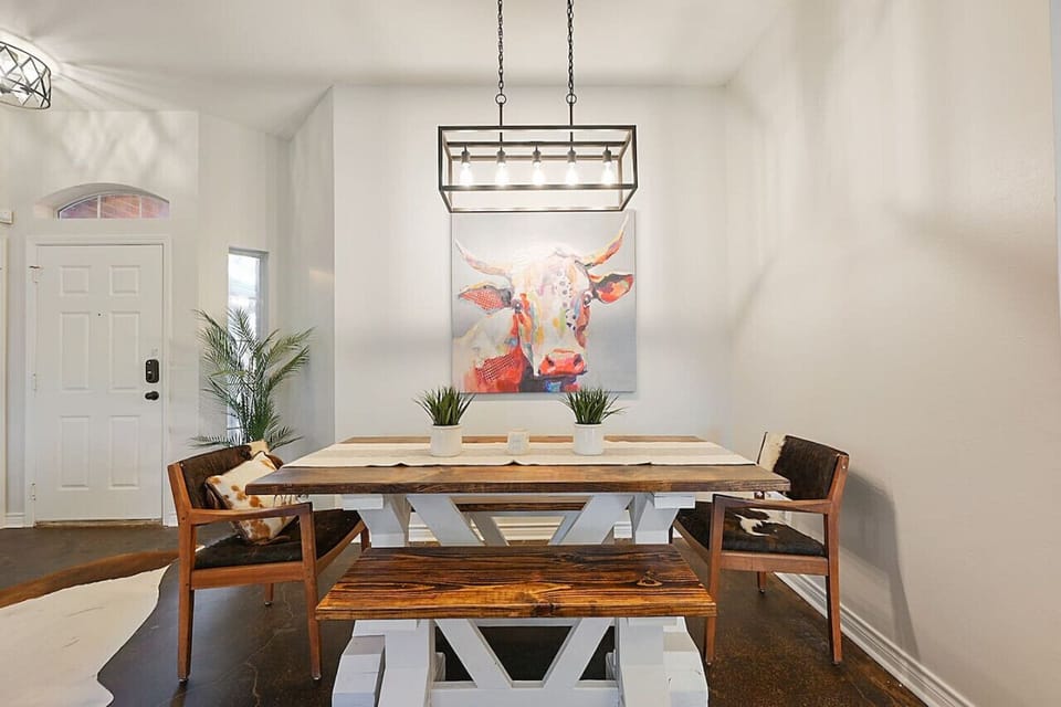 A gorgeous dining area for everyone to enjoy.