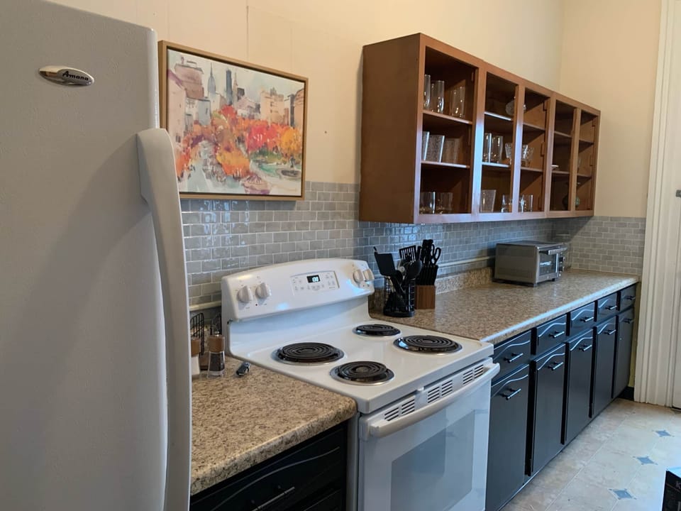 Fully equipped kitchen