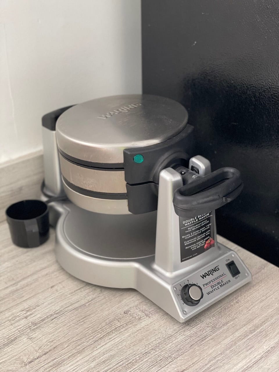Waffle maker