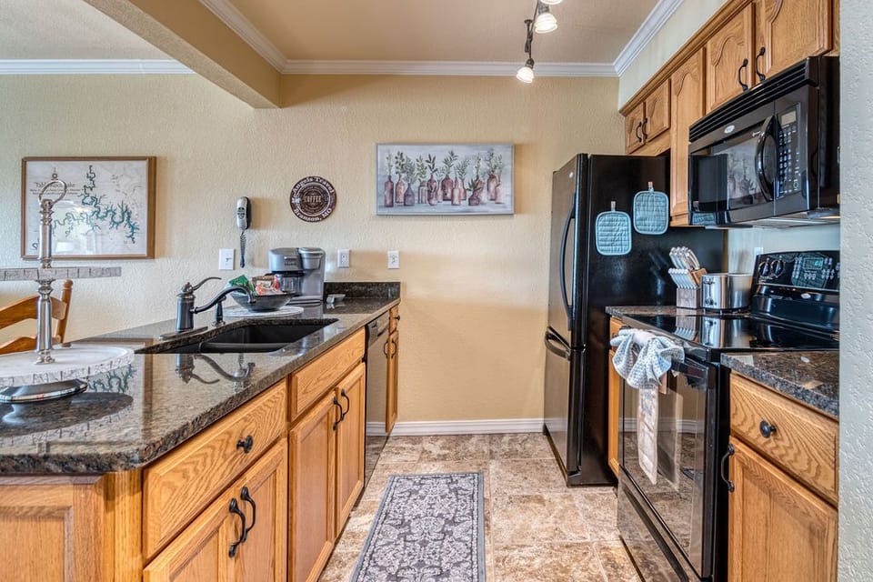 Fully equipped kitchen