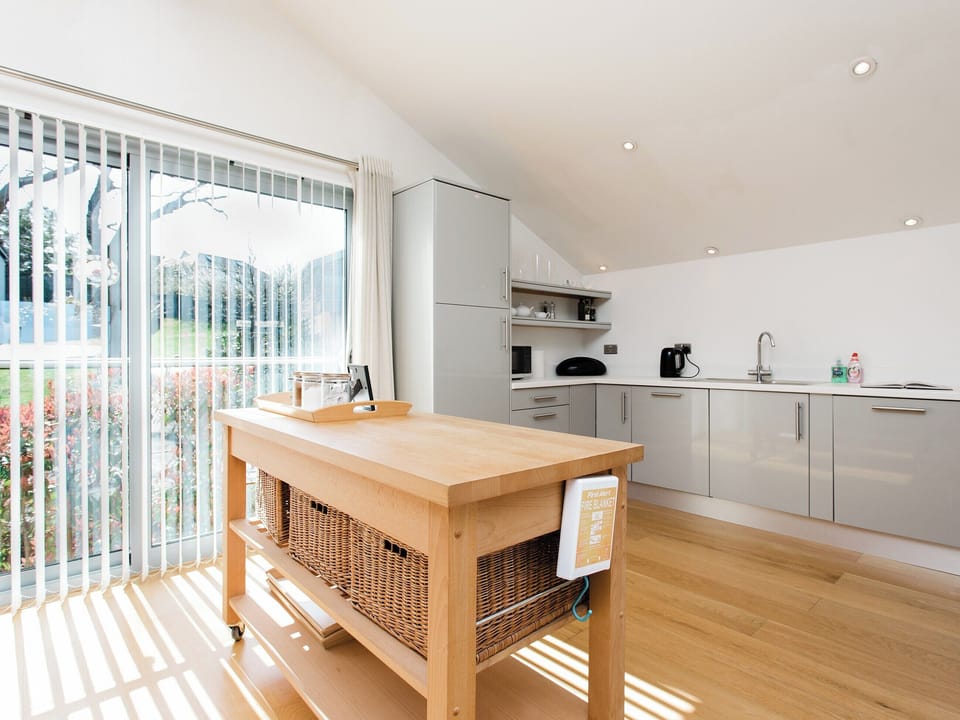 Kitchen | Solent Lawns, Cowes