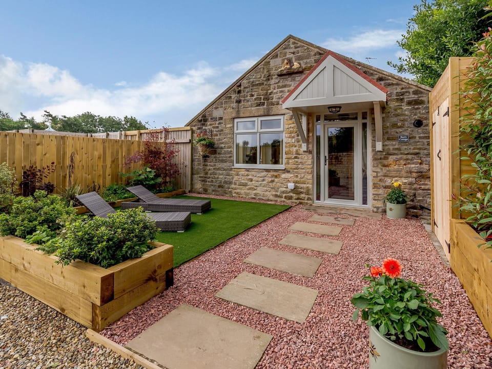 Exterior | Bee&rsquo;s Cottage - Island Farm Cottages, Staintondale, near Whitby