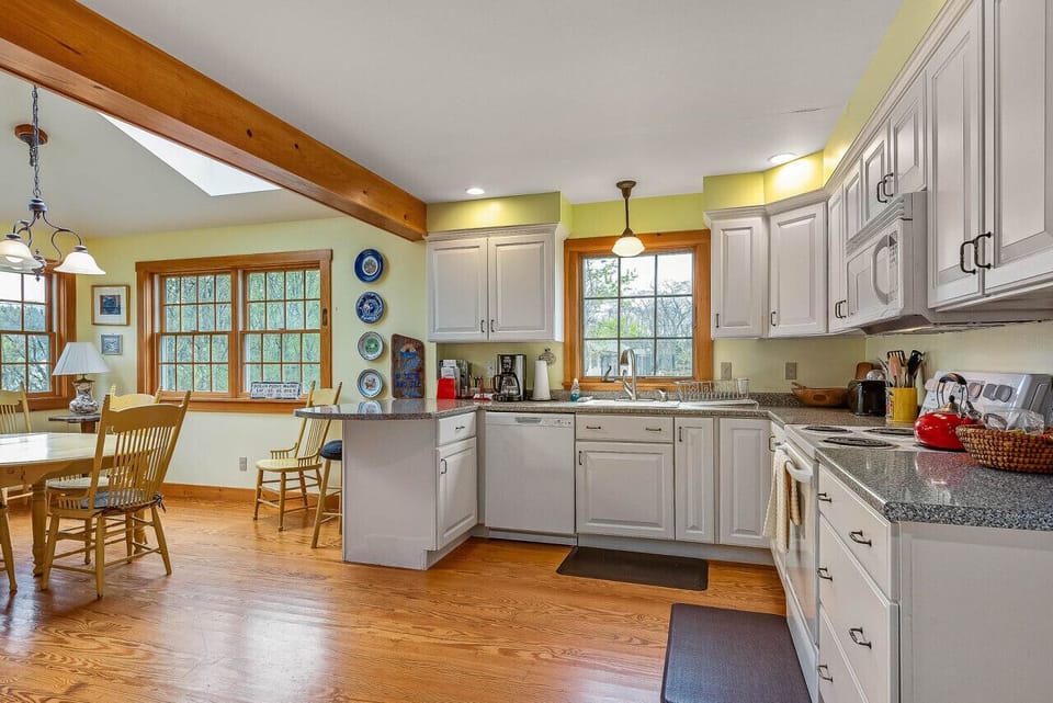 Spacious kitchen area with guest amenities