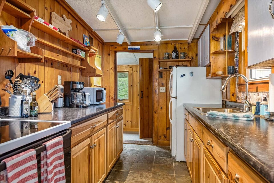 Kitchen area