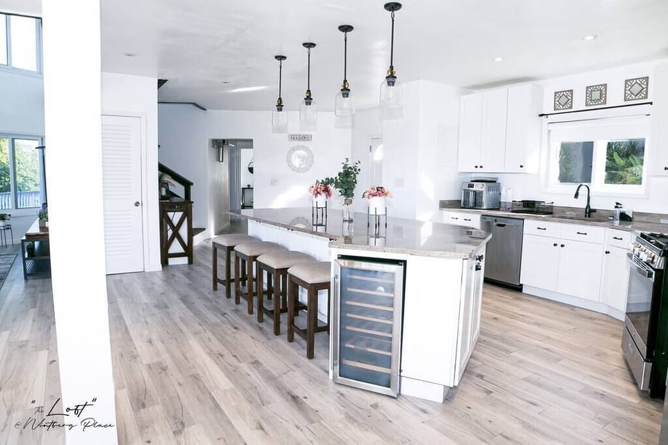 Open Concept Kitchen-Large Island