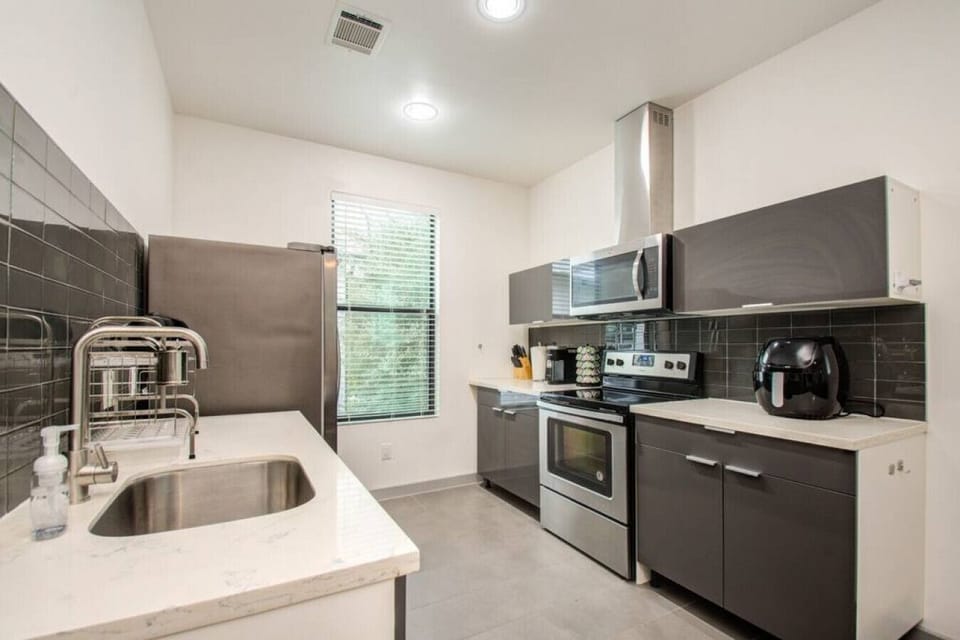 Kitchenette