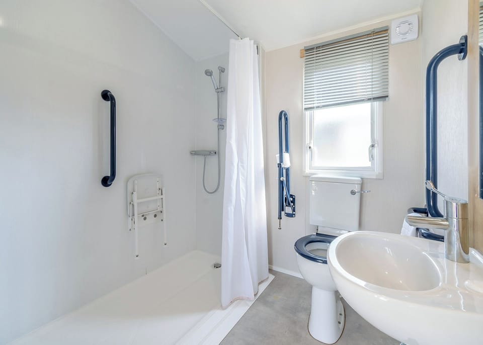 Shower, Bathroom, Toilet