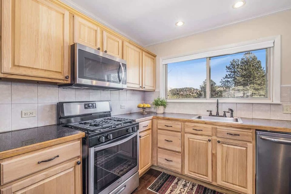 Full Kitchen