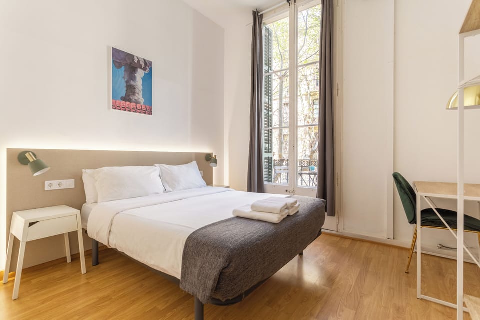 Iron/ironing board, free WiFi, bed sheets, wheelchair access
