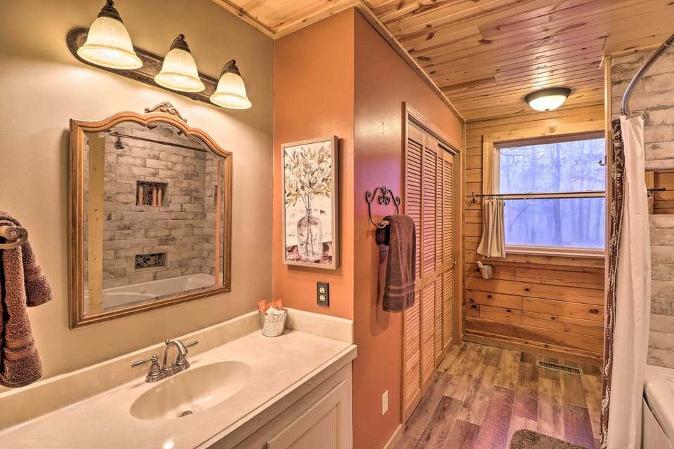 Full Bathroom