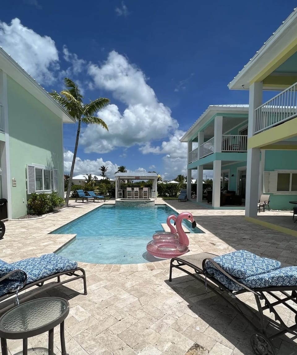 Pool, Grill & Outdoor Bar shared with 2 similar homes